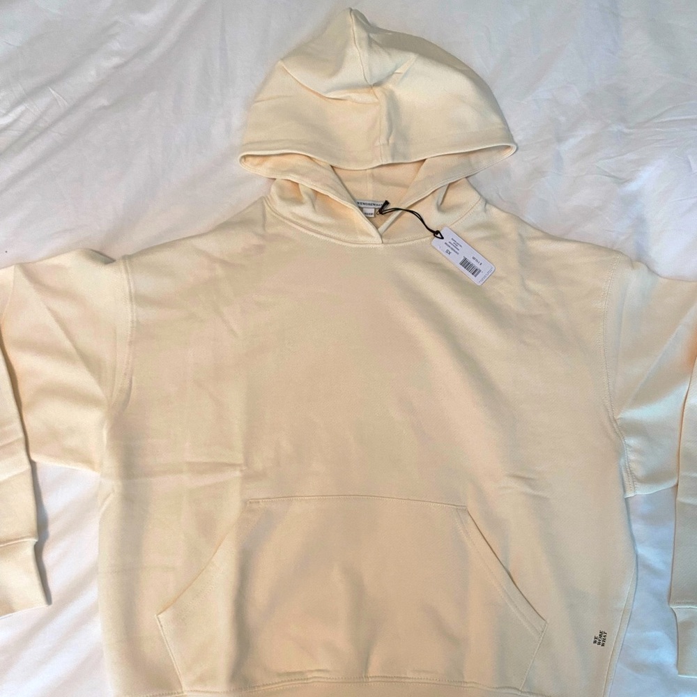 BRAND NEW NWT WeWoreWhat Oversized Hoodie - size XS. Perfect for post workout